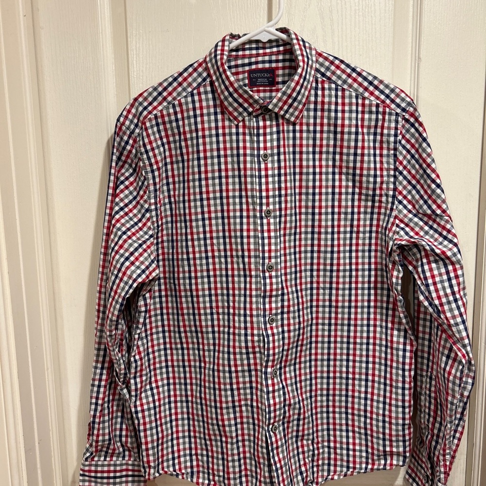 Untuckit men’s button up checked shirt